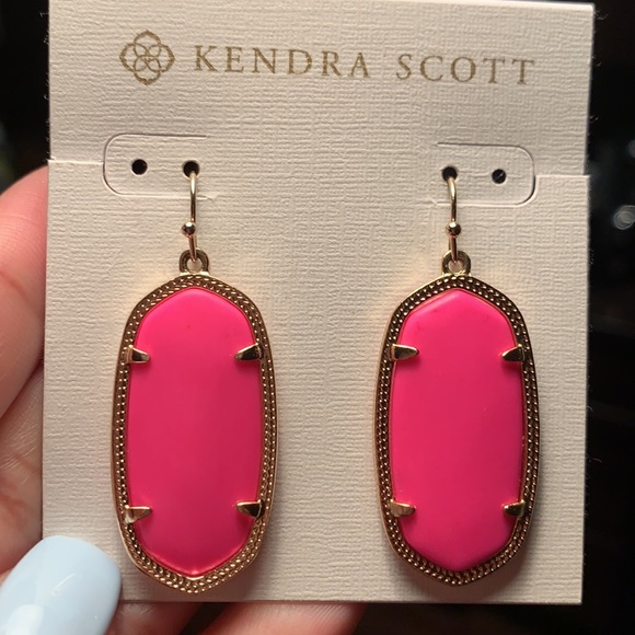 Kendra Scott Neon Pink Elle Earrings - Picture 3 of 3